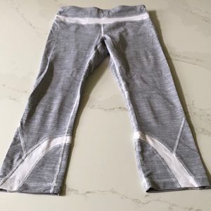 Lululemon size 4 cropped leggings